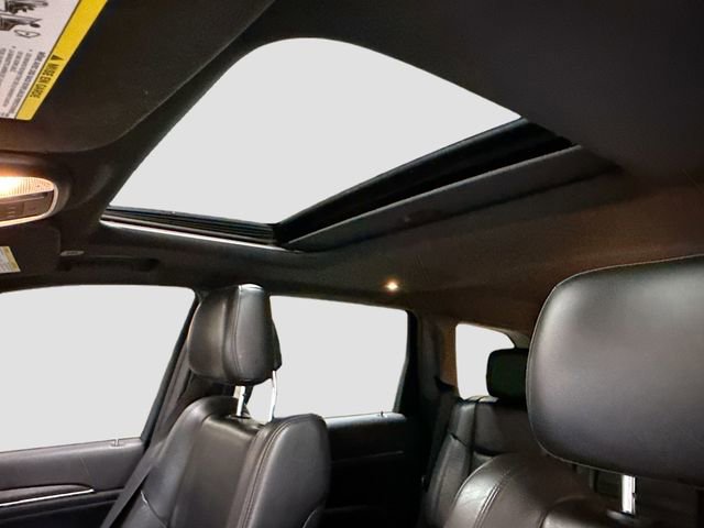 Used 2018 Jeep Grand Cherokee Limited image 21