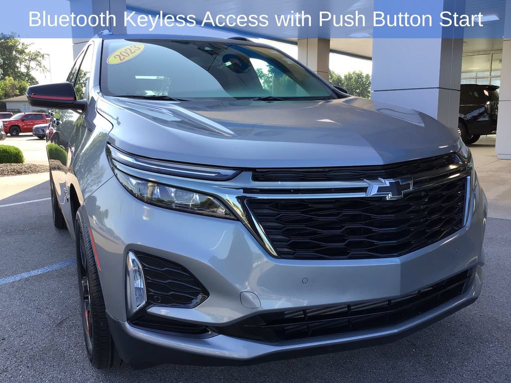 Used 2023 Chevrolet Equinox Premier w/ Redline Edition FWD image 3