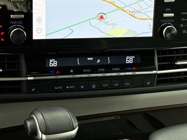 Used 2021 Toyota Sienna XLE w/ XLE Plus Package image 22