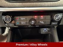 Used 2024 Jeep Compass Latitude AWD/4WD image 15