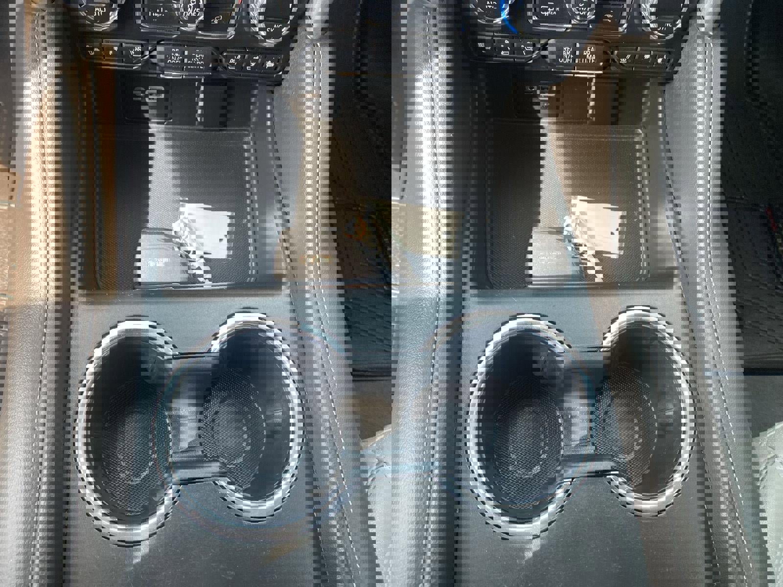 Certified 2022 GMC Yukon SLT w/ Max Trailering Package AWD/4WD image 48