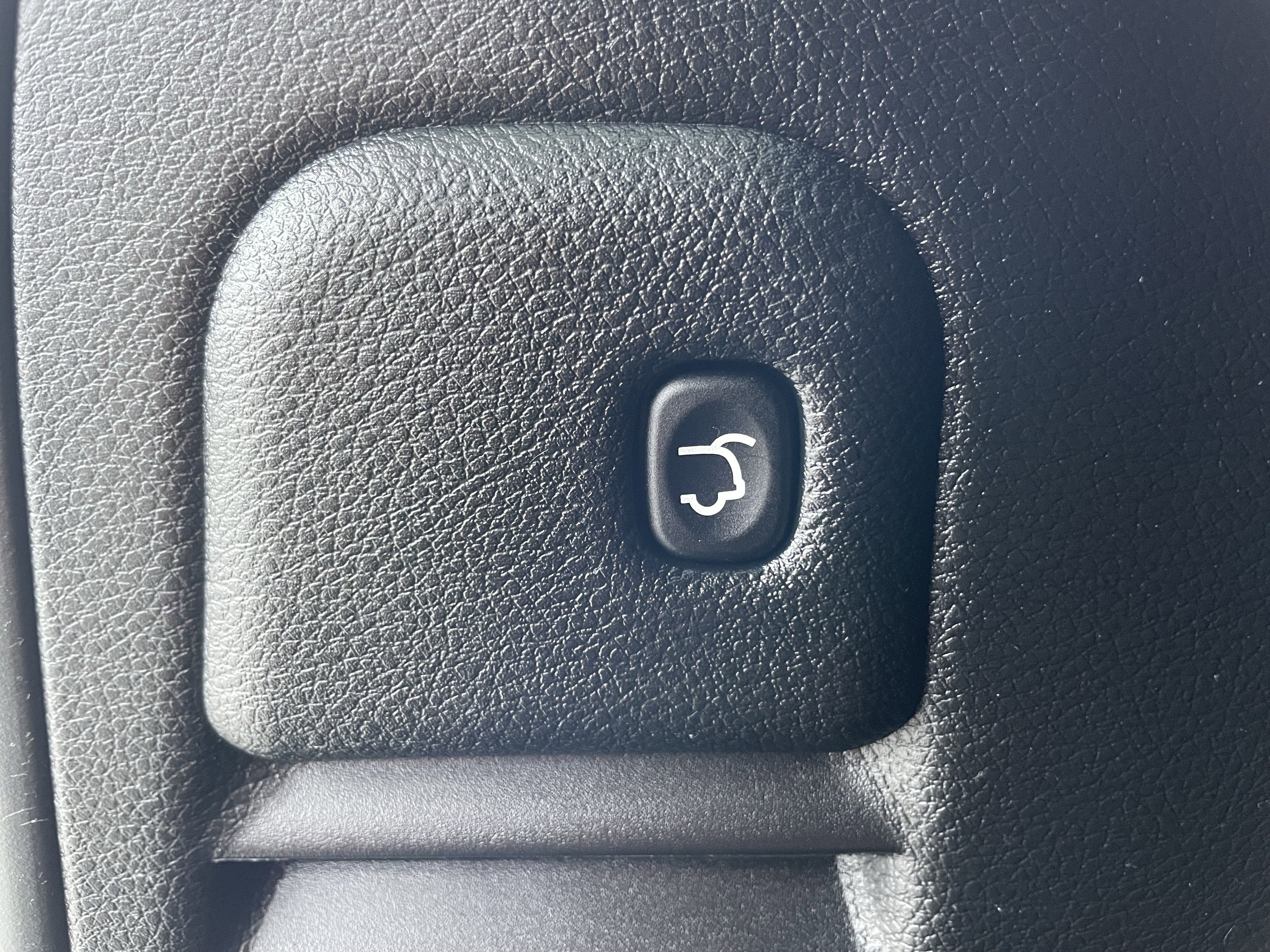 Used 2021 Jeep Grand Cherokee Laredo X image 38