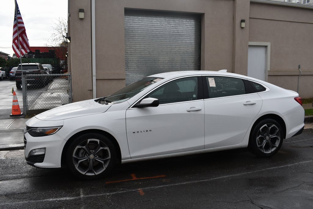 Used 2024 Chevrolet Malibu LT image 9