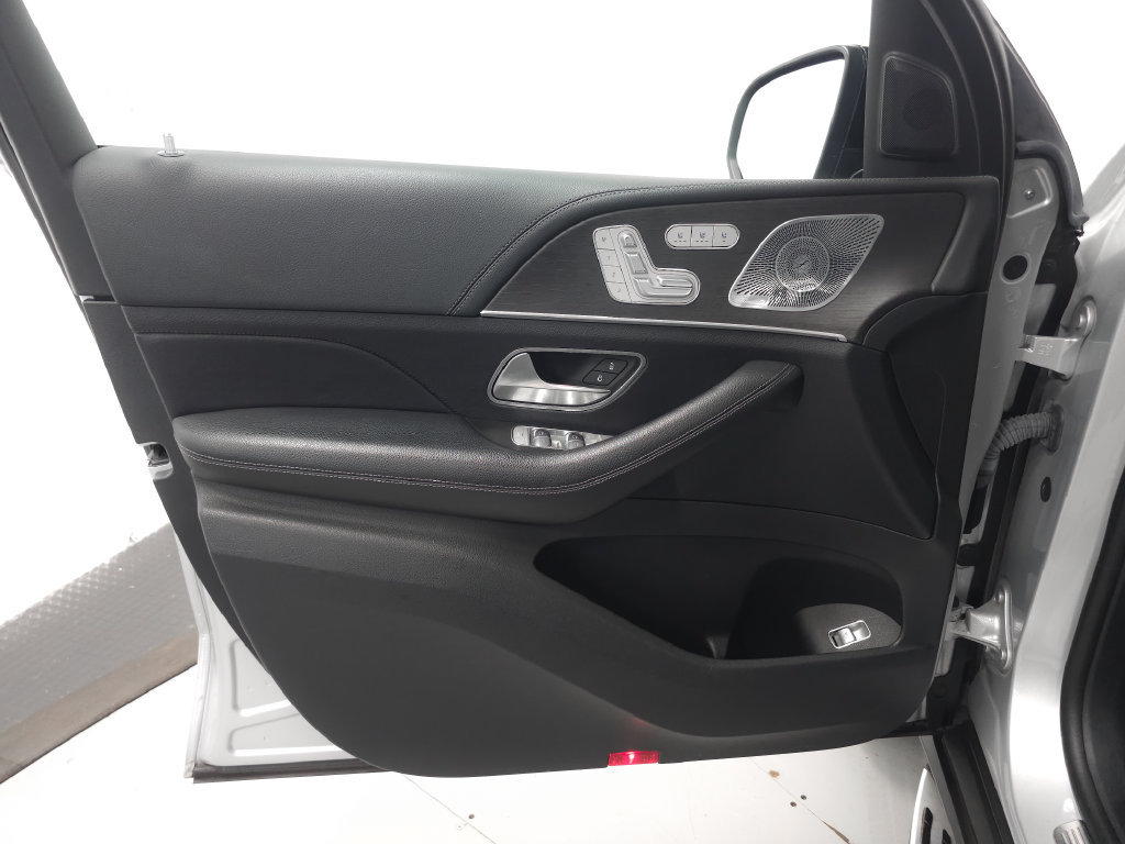Used 2020 Mercedes-Benz GLE 350 4MATIC image 5