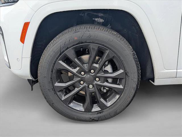New 2026 Jeep Grand Cherokee Limited Reserve image 10