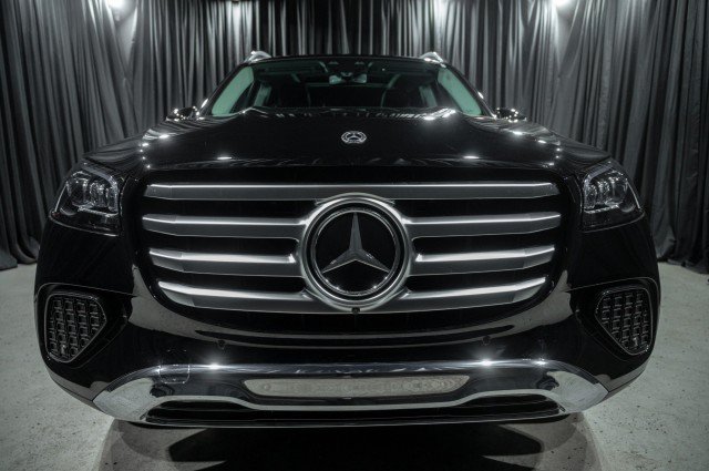 New 2026 Mercedes-Benz GLS 450 4MATIC image 2