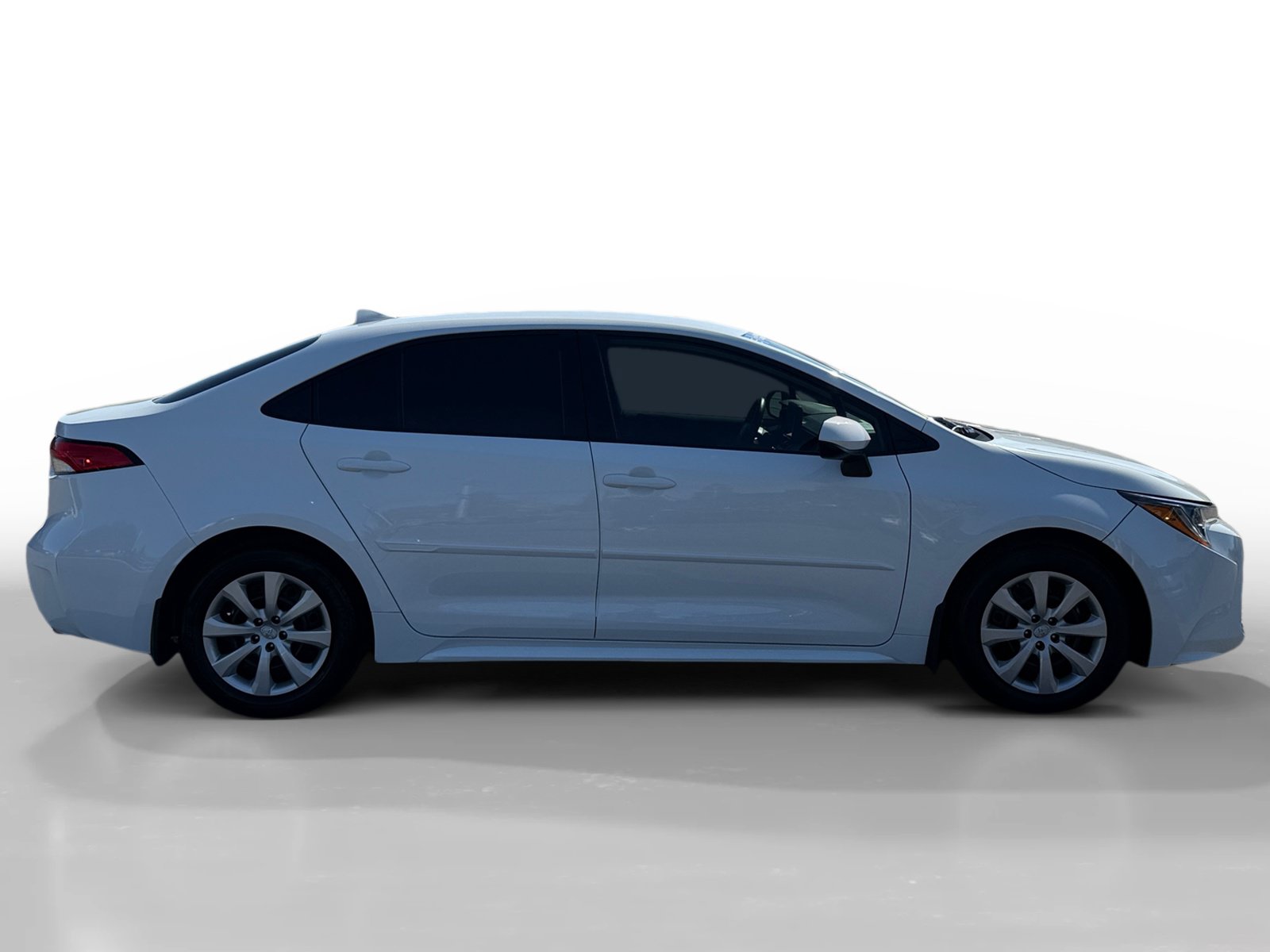 Used 2025 Toyota Corolla LE FWD image 6