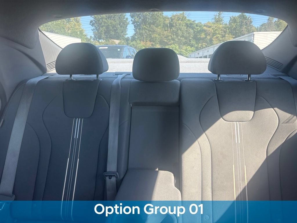 Used 2025 Hyundai Elantra SEL FWD image 21
