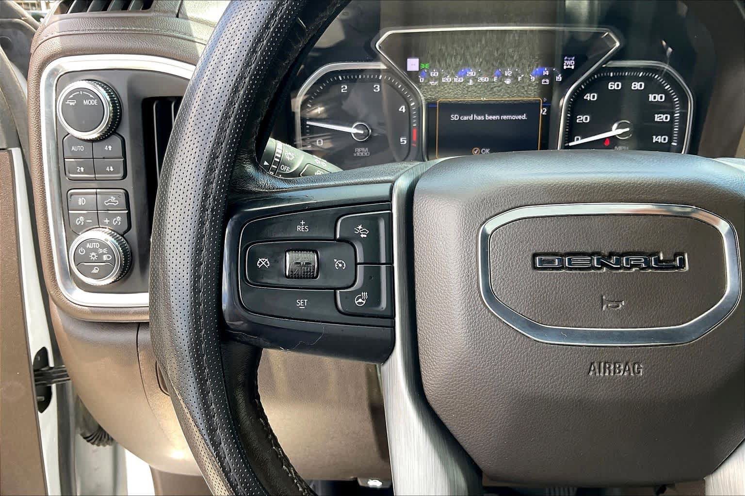 Used 2022 GMC Sierra 2500 Denali w/ Technology Package AWD/4WD image 23