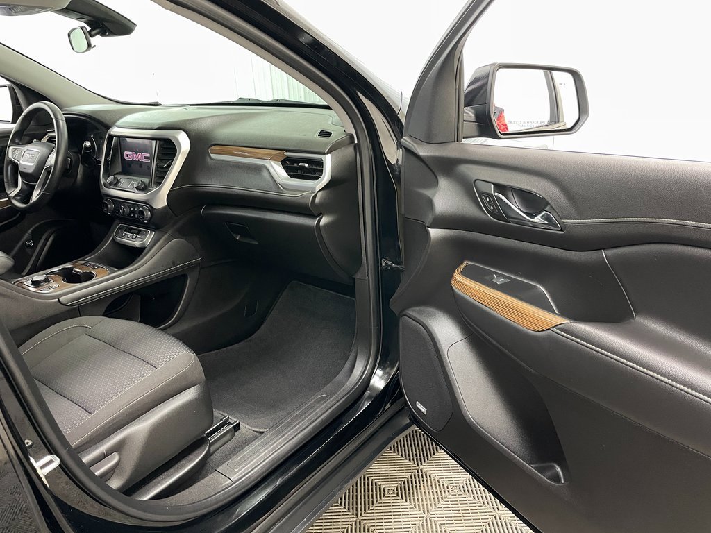 Certified 2023 GMC Acadia SLE w/ Driver Convenience Package image 37
