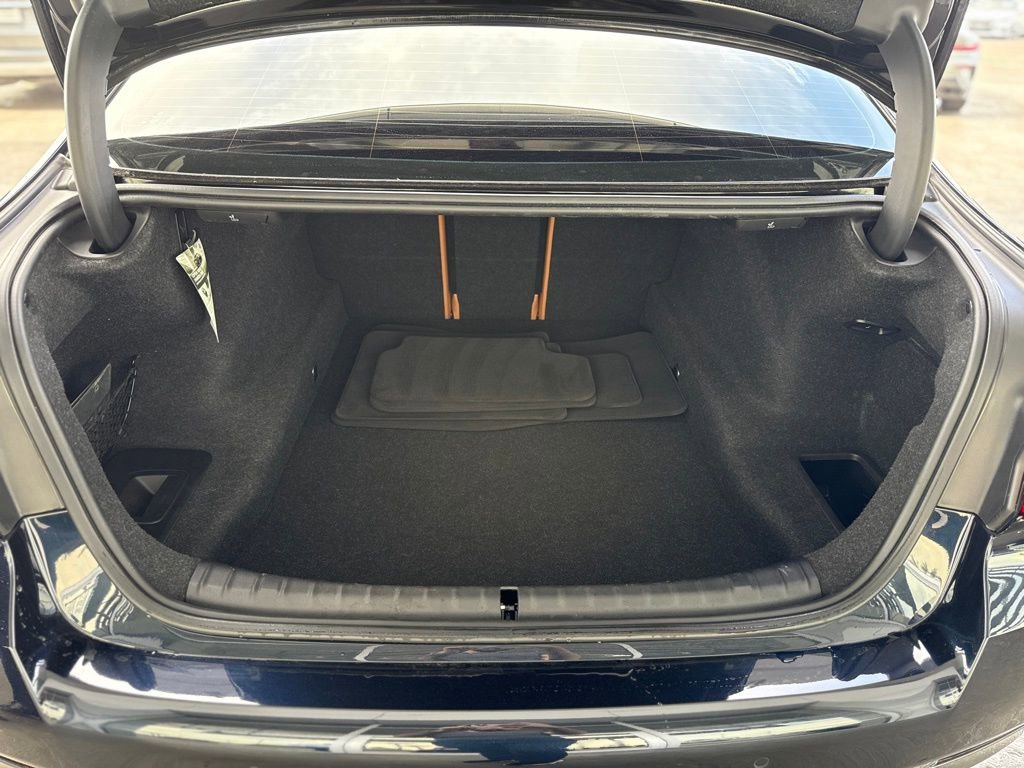 Used 2023 BMW 540i w/ M Sport Package image 21