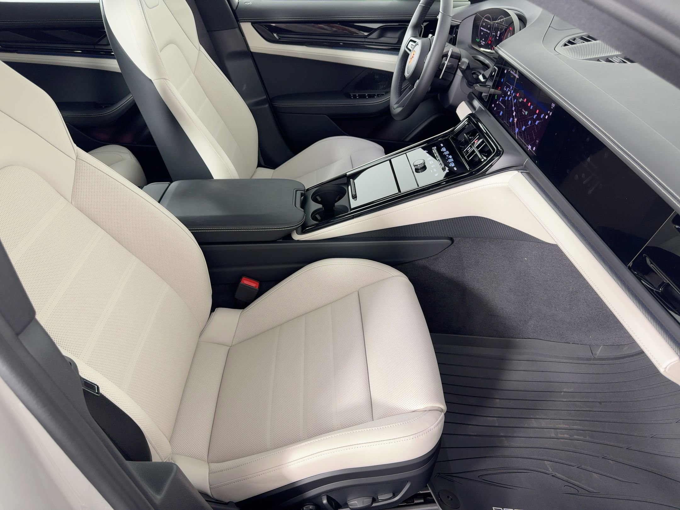 New 2026 Porsche Panamera image 30