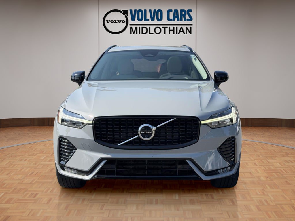 Used 2024 Volvo XC60 B5 Plus w/ Protection Package Premier AWD/4WD image 24