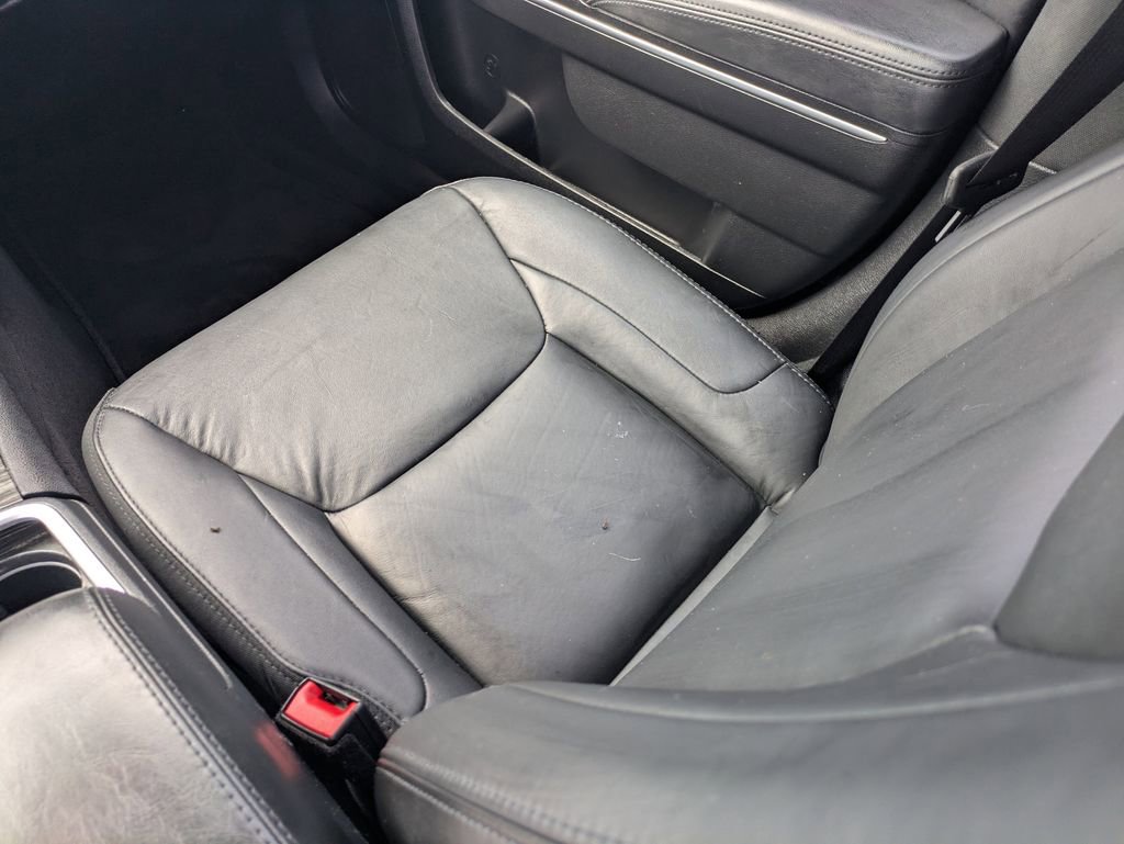 Used 2017 Chrysler 300 Limited w/ Value Package image 16