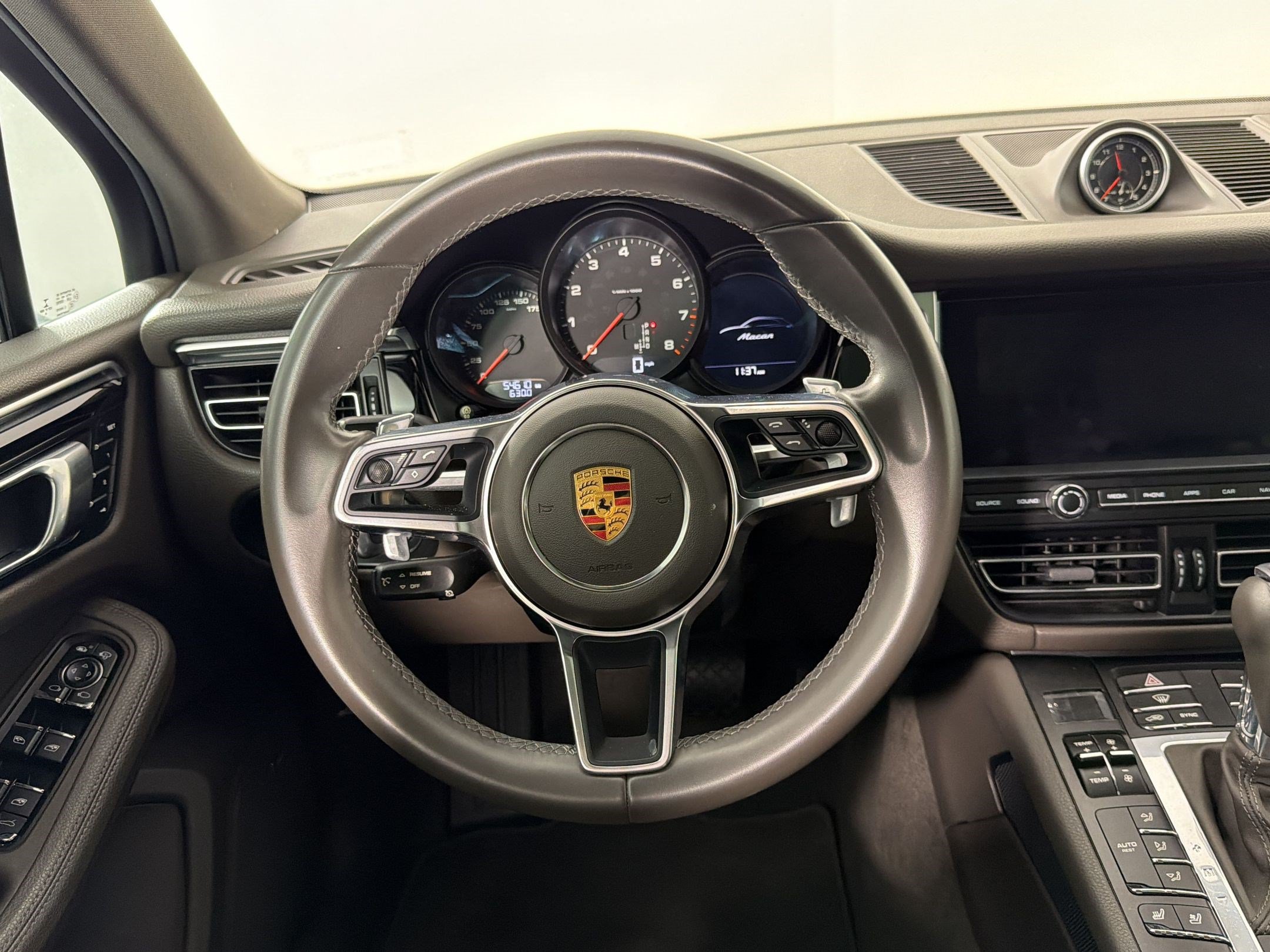 Used 2019 Porsche Macan AWD/4WD image 11