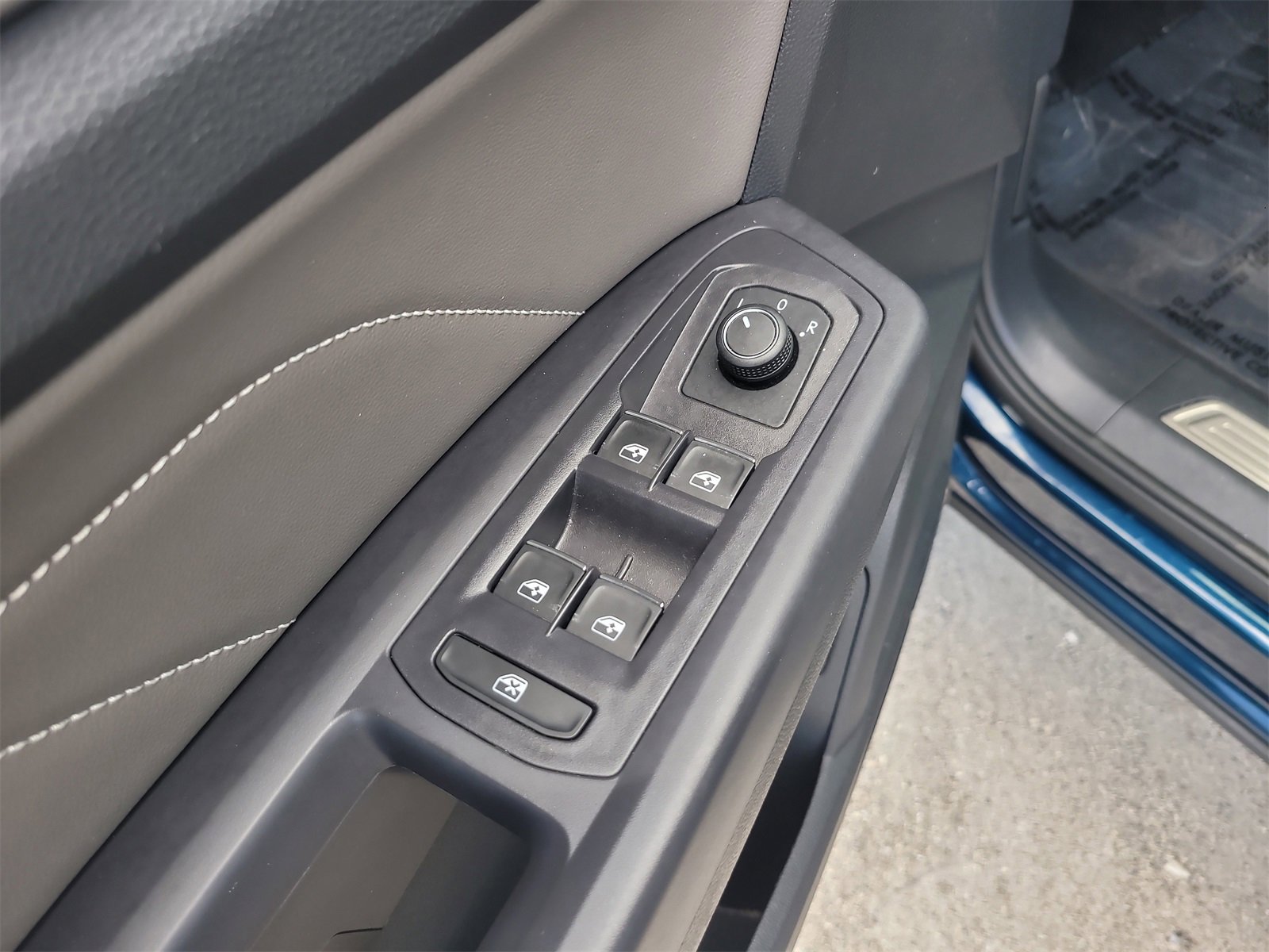 Used 2021 Volkswagen Atlas SE image 18