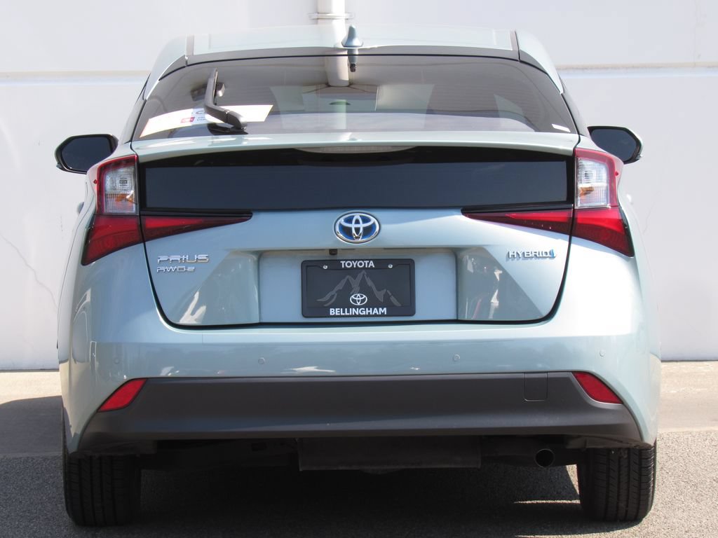 Certified 2022 Toyota Prius LE AWD/4WD image 7