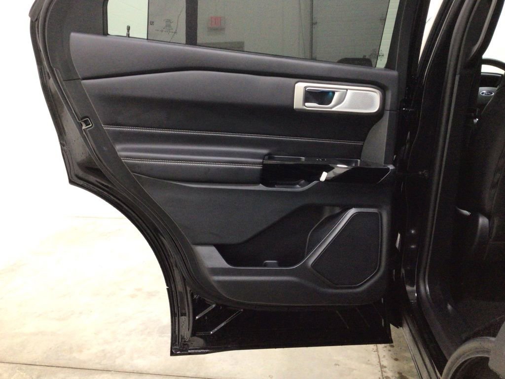 Used 2024 Ford Explorer ST w/ Technology Package AWD/4WD image 26
