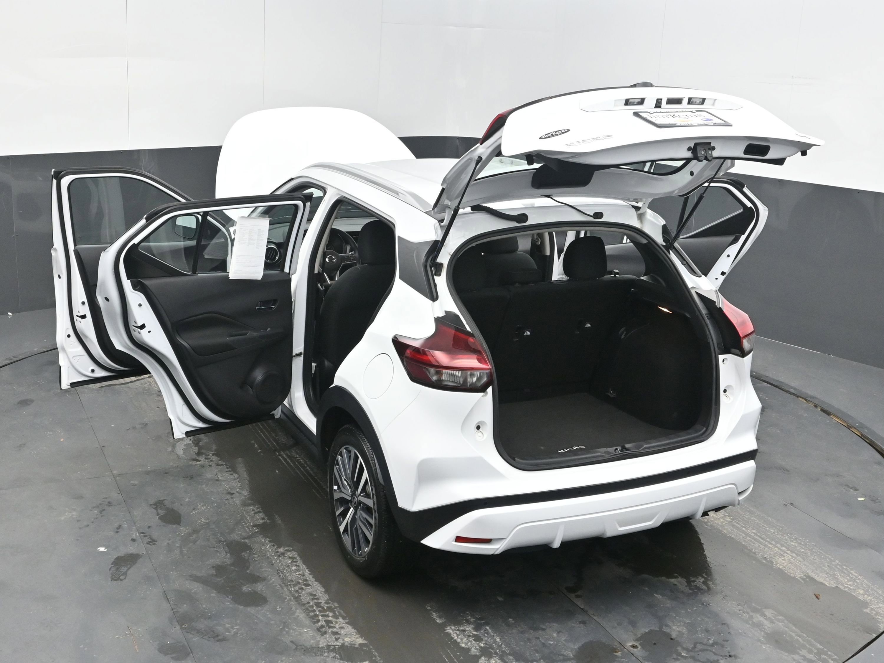 Certified 2021 Nissan Kicks SV image 39