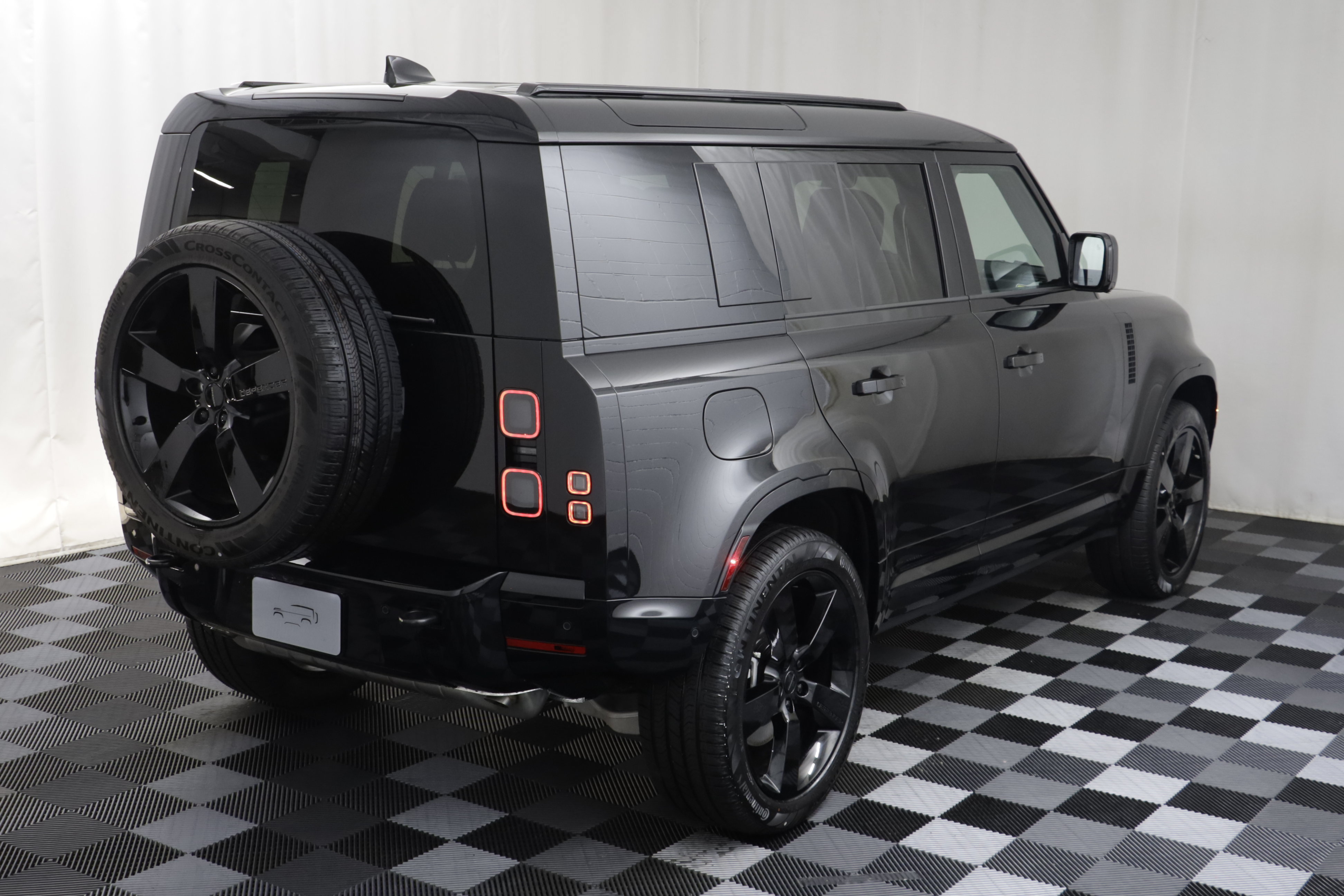 New 2026 Land Rover Defender 110 X-Dynamic SE AWD/4WD image 20