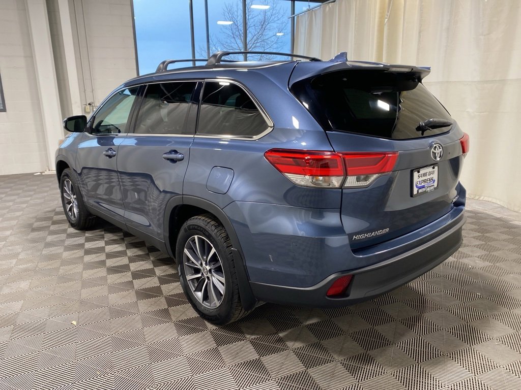 Used 2019 Toyota Highlander XLE image 13