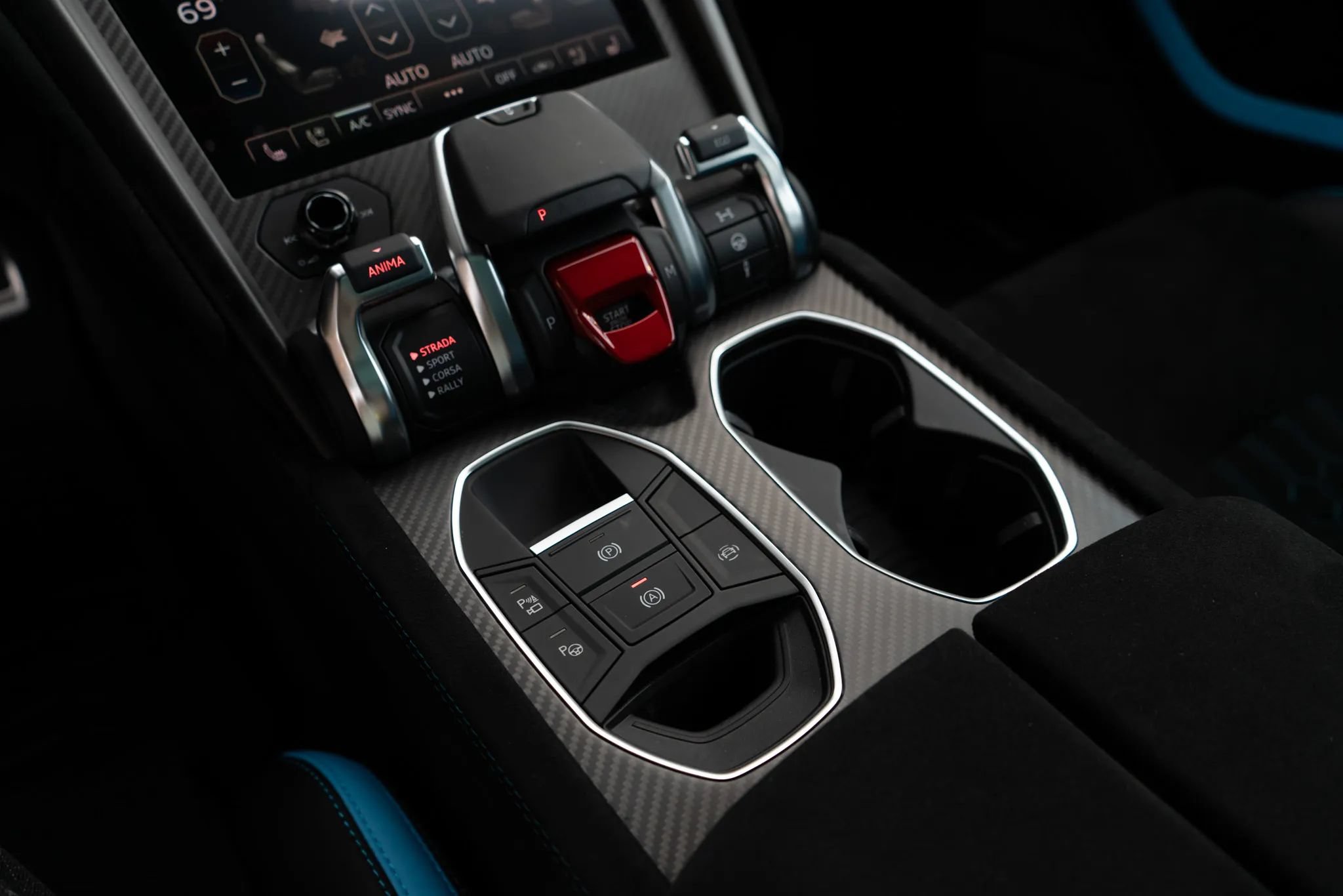 Used 2024 Lamborghini Urus Performante AWD/4WD image 23