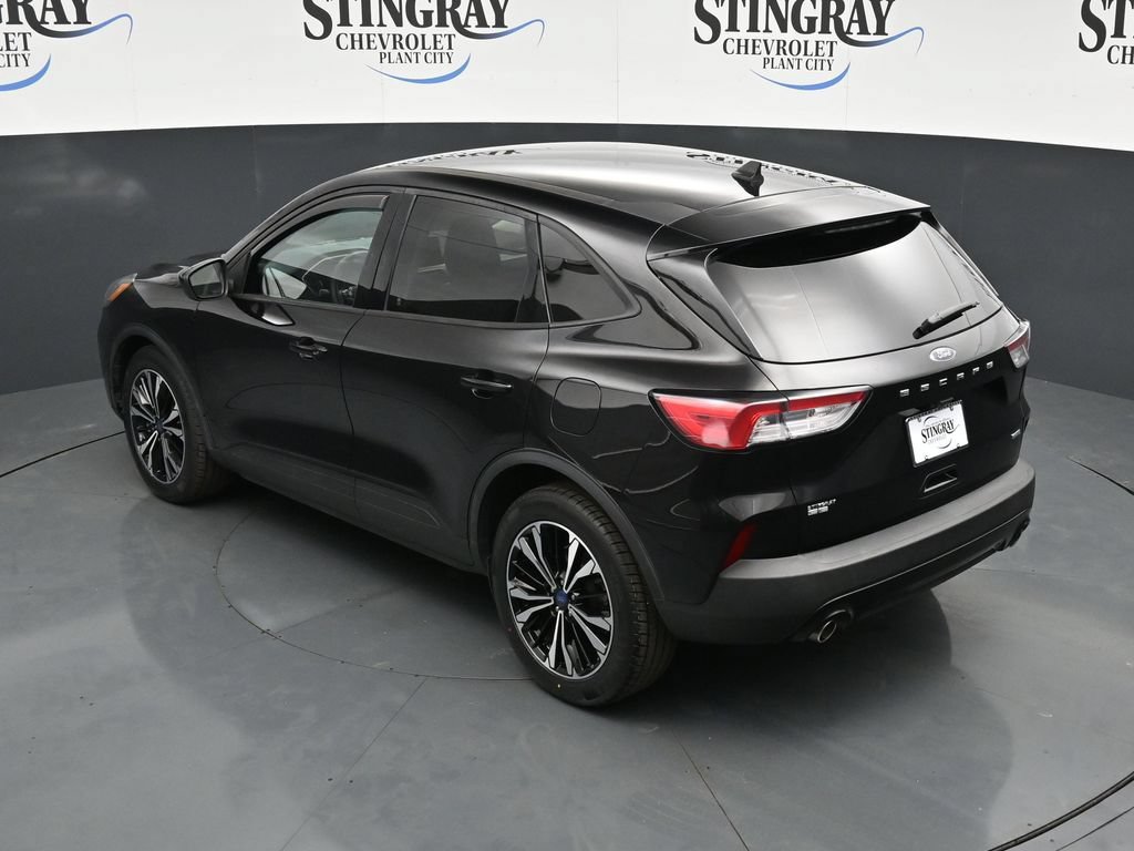 Used 2022 Ford Escape SE w/ SE Sport Appearance Package FWD image 22