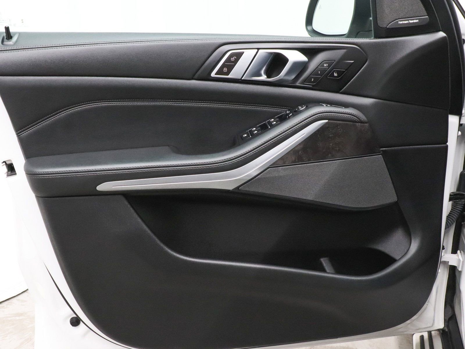 Used 2025 BMW X5 xDrive40i image 12