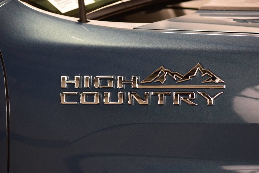 New 2026 Chevrolet Silverado 2500 High Country w/ High Country Premium Package AWD/4WD image 18