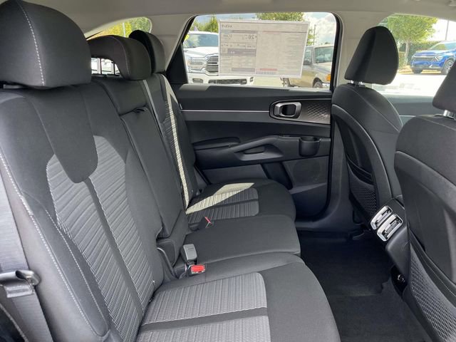 Certified 2026 Kia Sorento LX FWD image 17