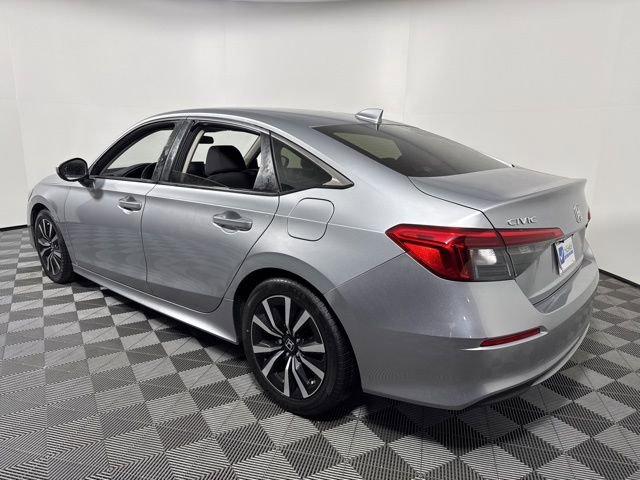 Used 2022 Honda Civic EX image 5