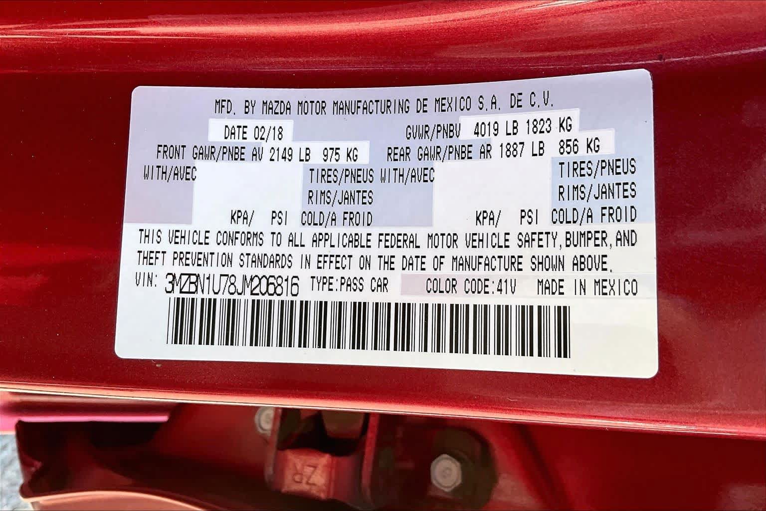 Used 2018 MAZDA MAZDA3 Sport w/ Preferred Equipment Package FWD image 34