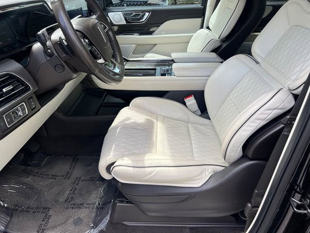 Certified 2022 Lincoln Navigator Black Label AWD/4WD image 11