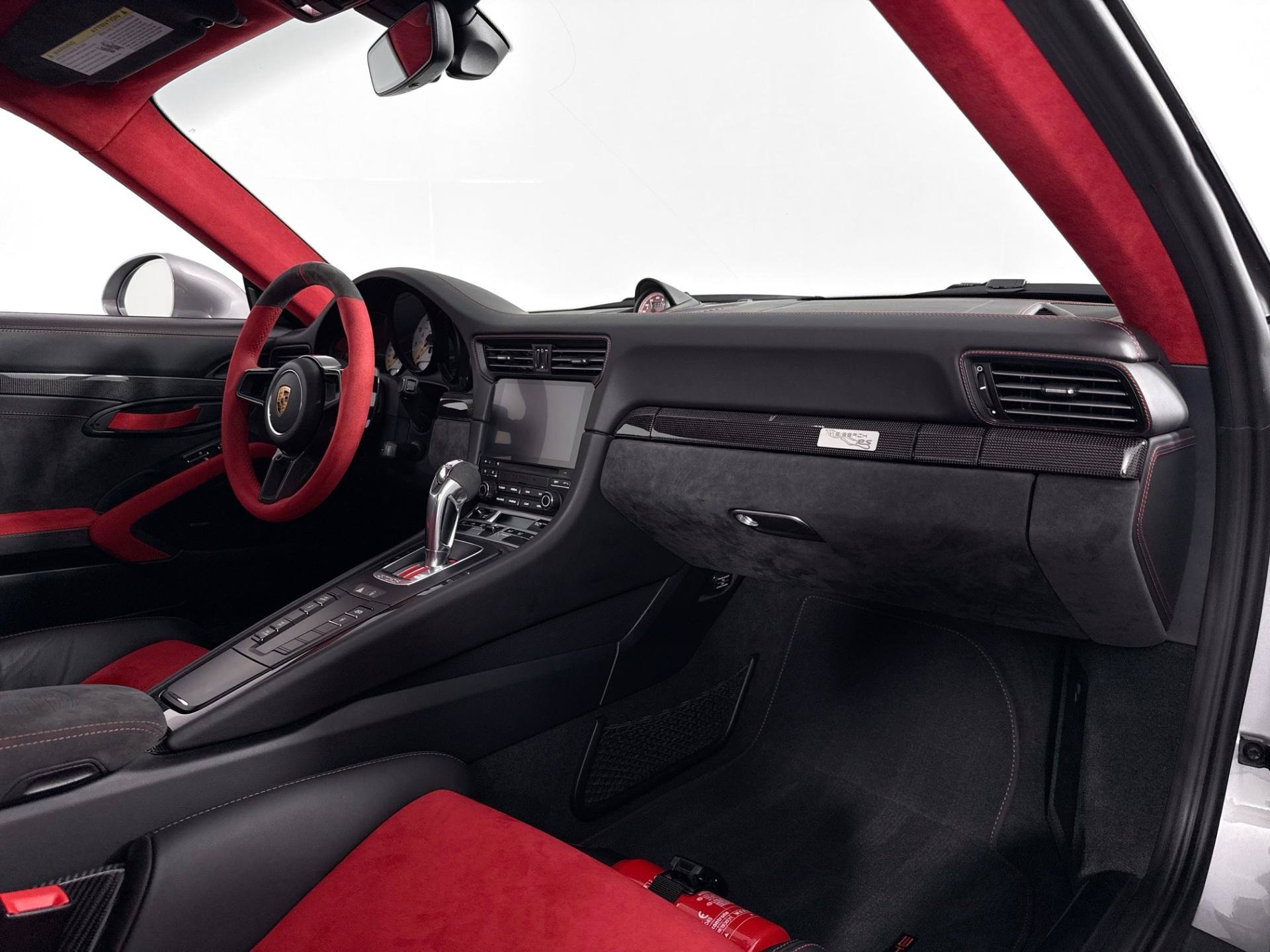 Used 2018 Porsche 911 GT2 RS RWD image 28
