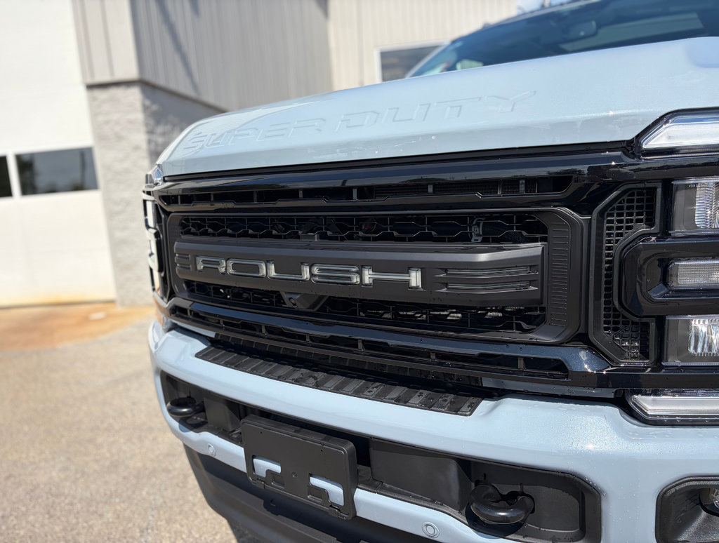 New 2026 Ford F250 Lariat w/ Black Appearance Package AWD/4WD image 8