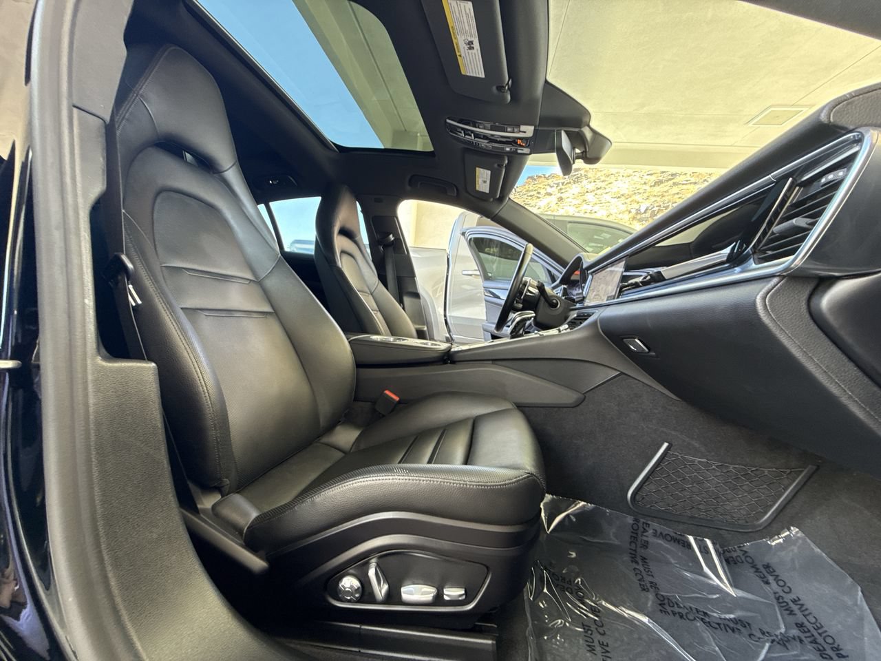 Used 2019 Porsche Panamera 4 w/ Premium Package Plus AWD/4WD image 29