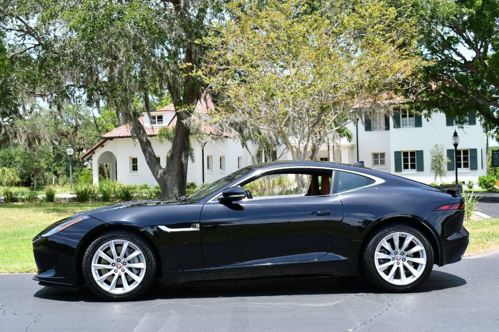 Used 2018 Jaguar F-TYPE Coupe RWD image 23