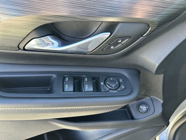 Certified 2023 GMC Terrain SLE w/ Driver Convenience Package FWD image 18
