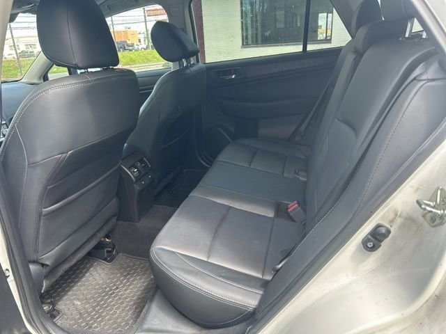 Used 2015 Subaru Outback 2.5i Limited AWD/4WD image 13
