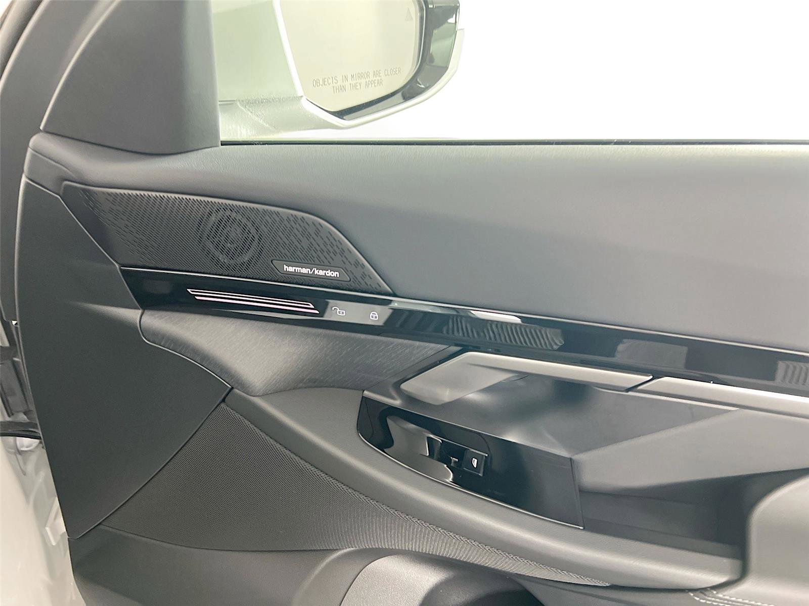 Certified 2026 BMW 530i xDrive w/ Premium Package image 30