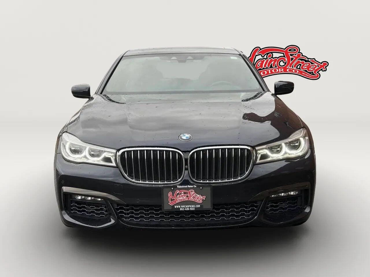 Used 2017 BMW 750i xDrive image 2