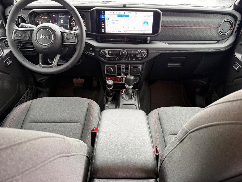 Used 2025 Jeep Wrangler Unlimited Rubicon w/ Safety Group image 11