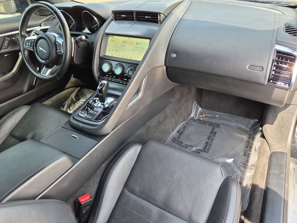 Used 2019 Jaguar F-TYPE R-Dynamic AWD/4WD image 16