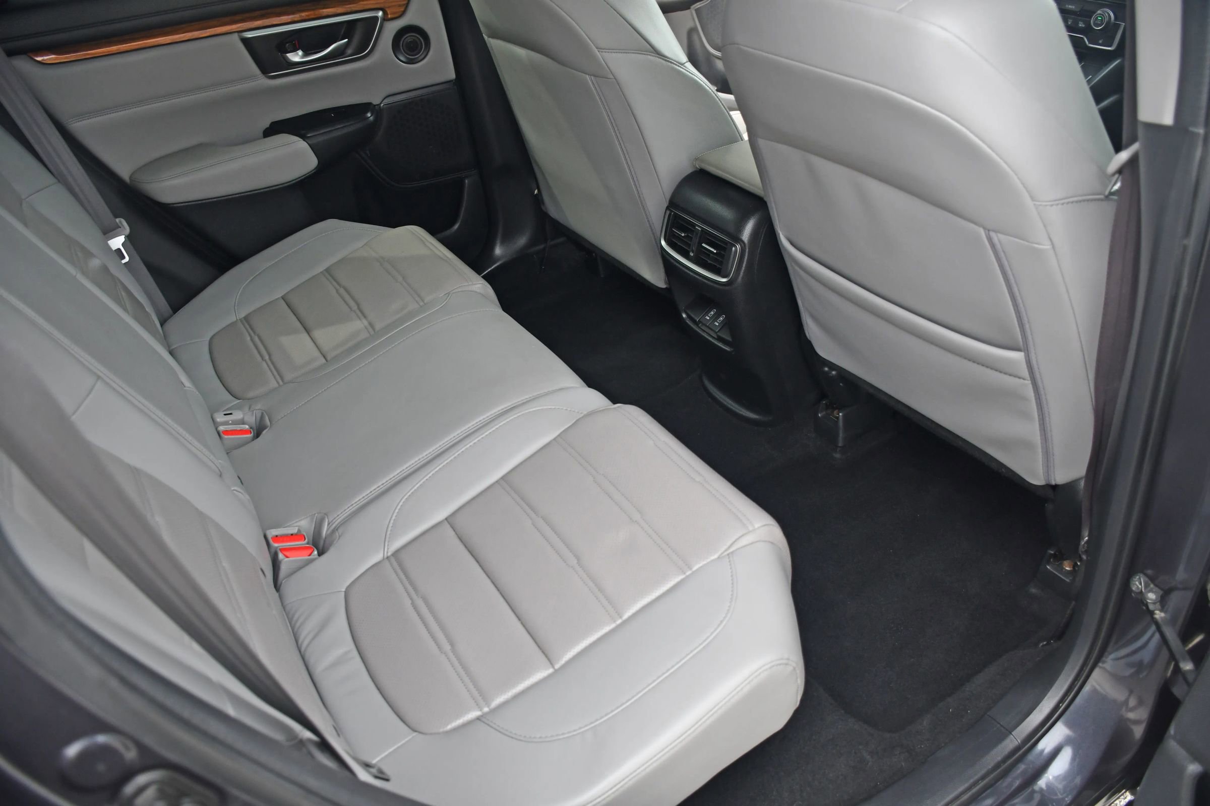 Used 2018 Honda CR-V Touring image 25