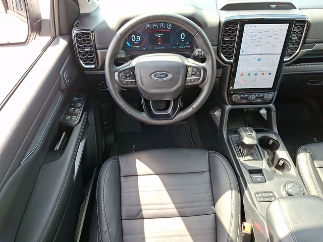 Used 2024 Ford Ranger Lariat w/ Trailer Tow Package image 11