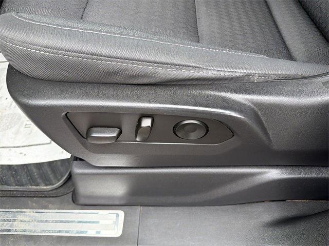 Used 2022 Chevrolet Silverado 1500 LT image 15