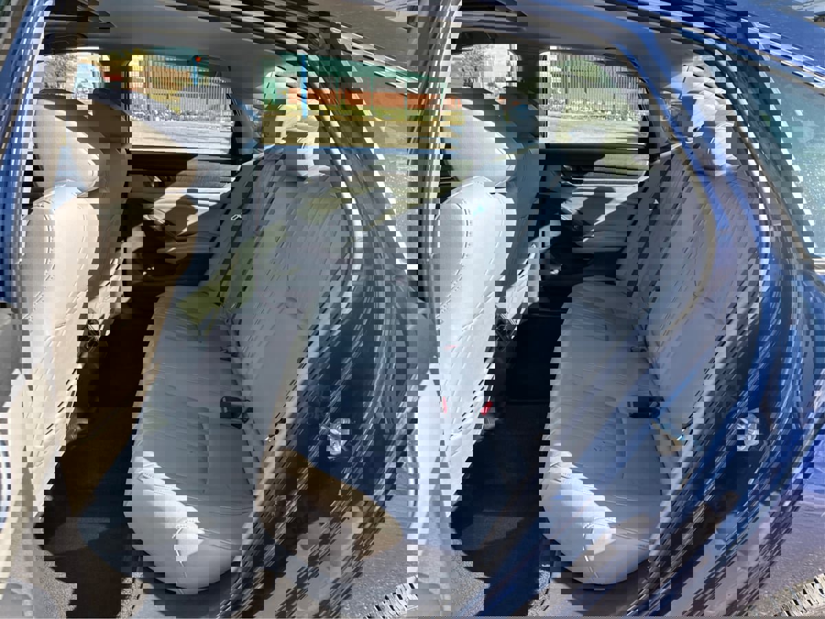 Used 2019 Honda Accord EX-L image 11