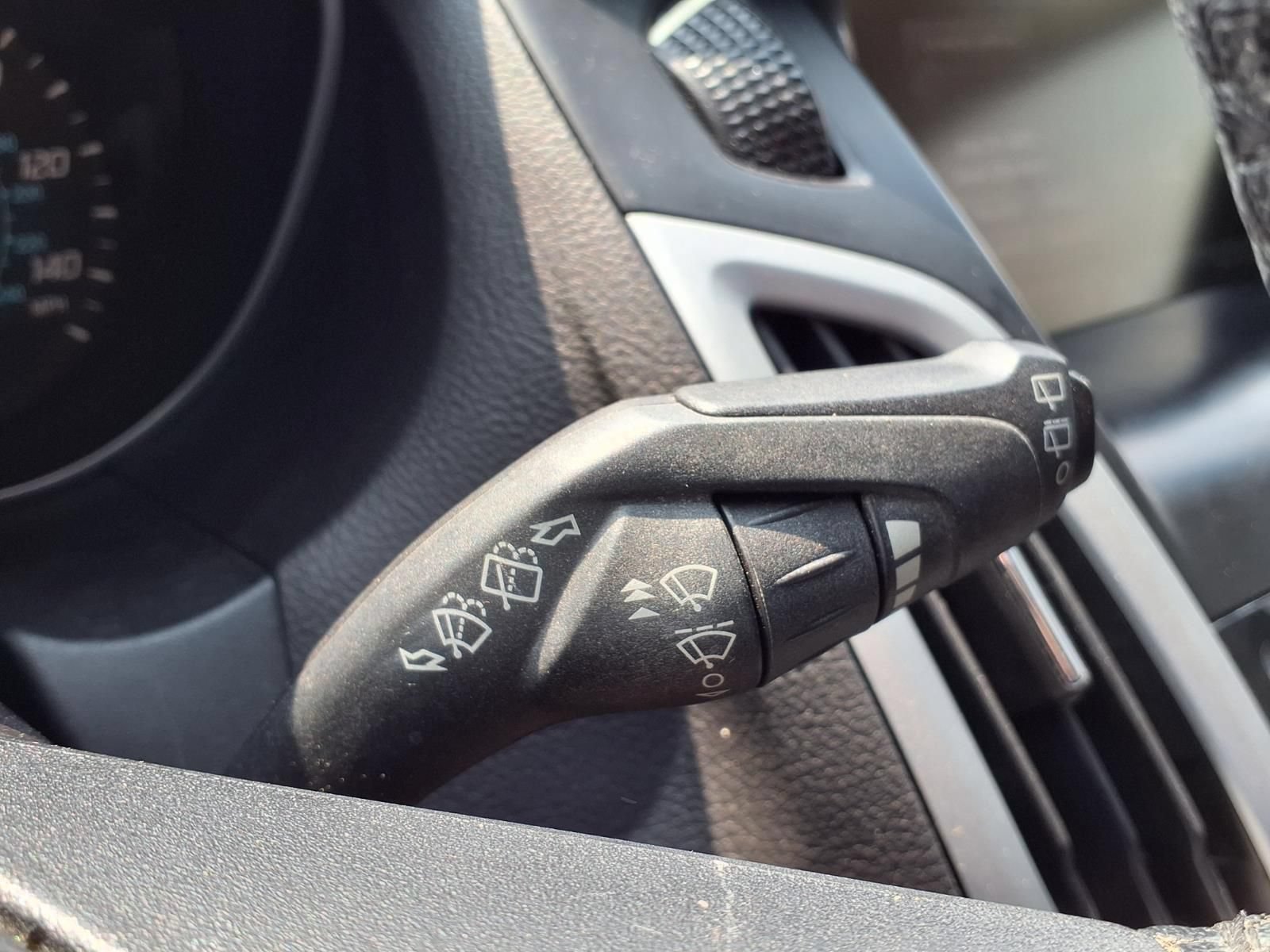 Used 2014 Ford Focus SE w/ Equipment Group 201A FWD image 20