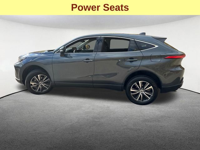 Used 2022 Toyota Venza LE image 8