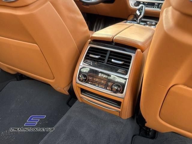 Used 2022 BMW 750i xDrive w/ Executive Package AWD/4WD image 25
